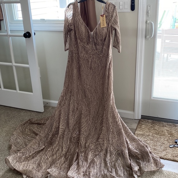 Feriani Couture 26300 - Picture 3 of 7